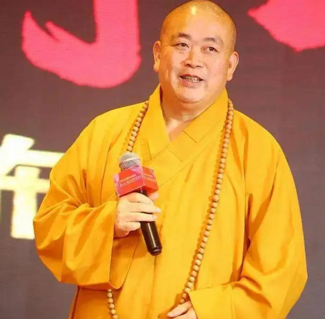 王岳伦没想到，自己风光无限的前妻李湘，17年前和释永信相谈甚欢