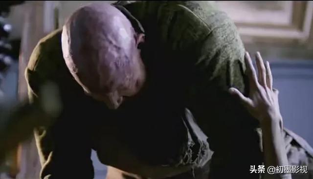 《噩梦娃娃屋》——姐妹花被变态兄弟cos成玩偶,受尽虐待