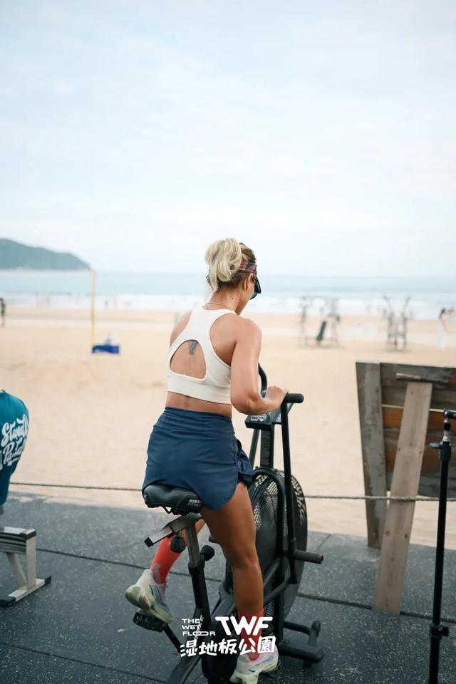 来万宁,连续七天免费看电影!观影+旅游指南→