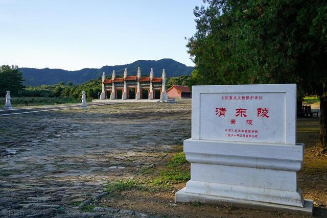 上海人去唐山和秦皇岛	，直言不讳：唐山人和秦皇岛人气截然不同