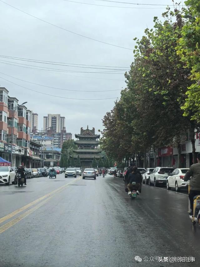 汾阳往事｜汾阳一日，踩着贾樟柯的镜头，走进电影里的故乡
