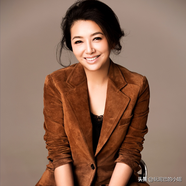 钱再多有什么用？58岁身家过亿的江珊，每天为27岁女儿操碎了心