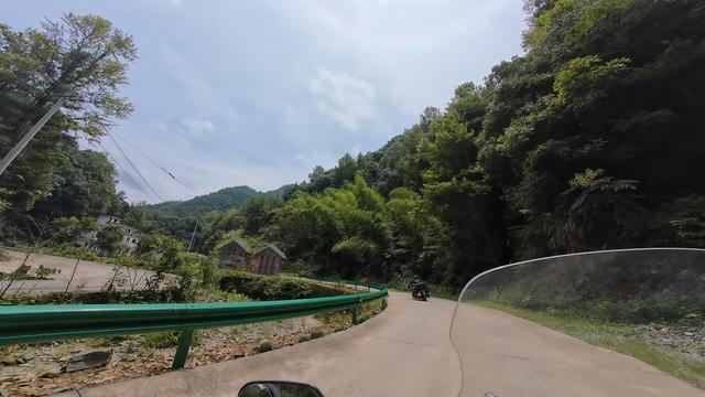 皖浙摩旅二人转——万二篇