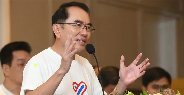 泰国缴获柬埔寨中式武器后，找中国使馆兴师问罪，我方有言在先