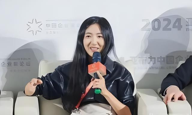 争议缠身仍加码！美女投资人任月之暗面总裁，押注AI战场定输赢？