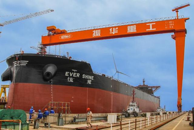 中美关系生变？特朗普一声令下，92台中国起重机被查，果然不简单