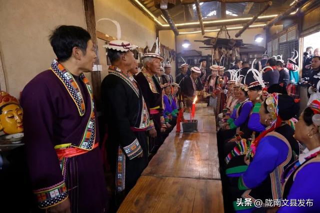 正月十五的白马山寨