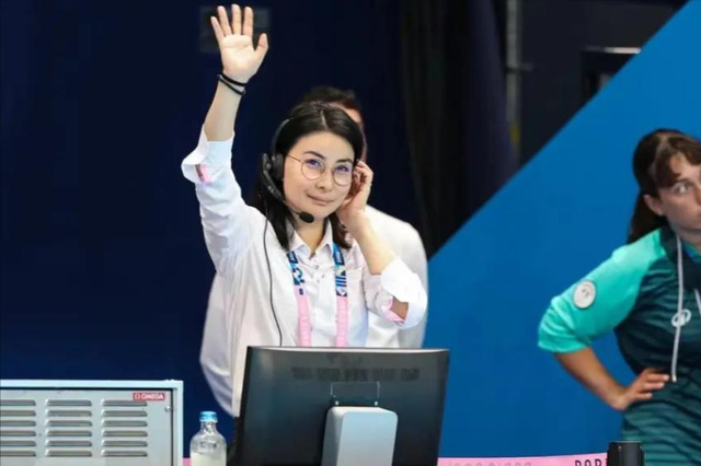 霍家没看错人	，44岁儿媳郭晶晶又传“喜讯	”，再次给霍家添彩