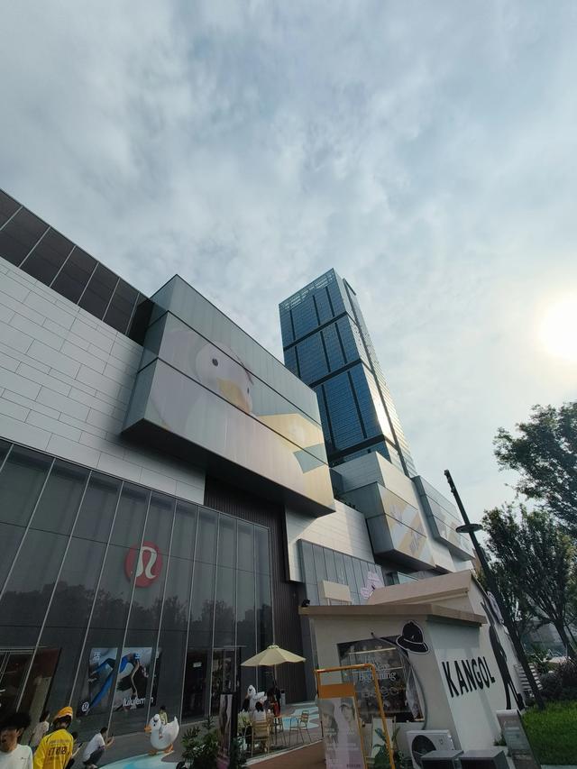 湖南长沙市最大的商场~《万象城》