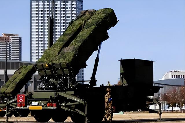 禁令生效，中方对日称呼已变，日本右翼调转枪口，对准高市早苗