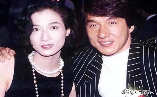 善恶终有报，把儿子养废，任由私生女拾荒的成龙，终为荒唐买单