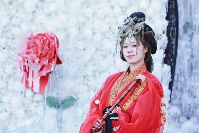 马上来“临” “沂”起过年｜爬一座沂蒙的山