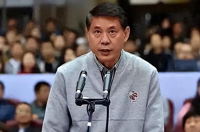 毁了王治郅，逼姚明退役，他凭一己之力让中国篮球倒退了二十年！