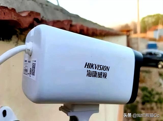 全面反华？卡尼正式通知中国：加征25％关税，中企必须卷铺盖走人