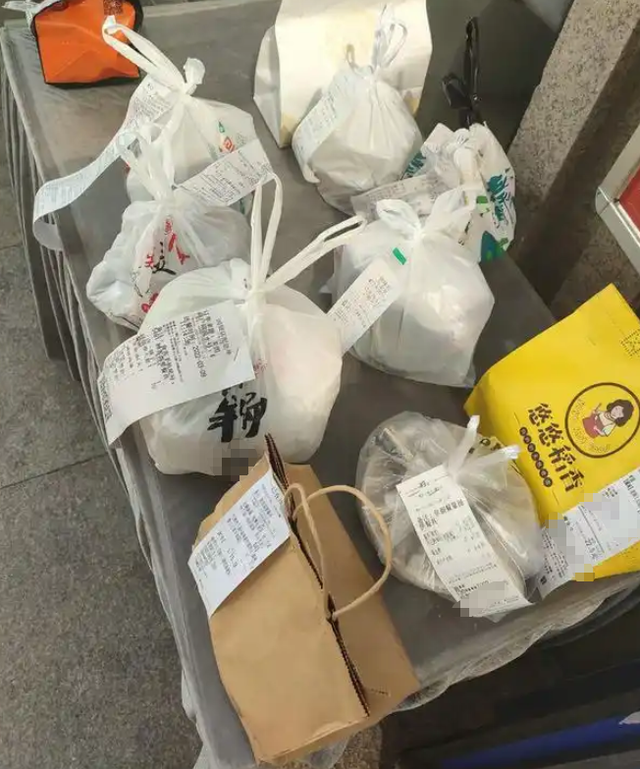 身价上亿有什么用？37岁患“不死癌症”的李宇春，给所有人提了醒