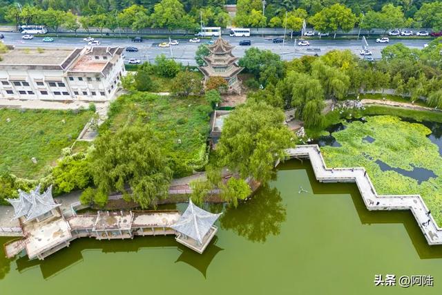 兰州西湖的景似江南,跟杭州却毫无关系,原为明代肃王府“西园”