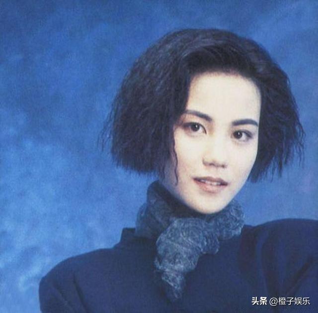 王菲和窦唯离婚26年，当初人人看好的一对，是怎么分开的？