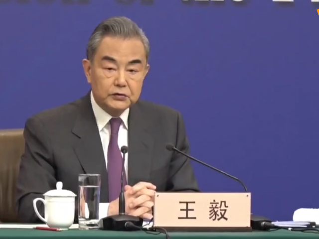 中国没下任何大豆订单，鲁比奥拨通北京电话，王毅打开天窗说亮话