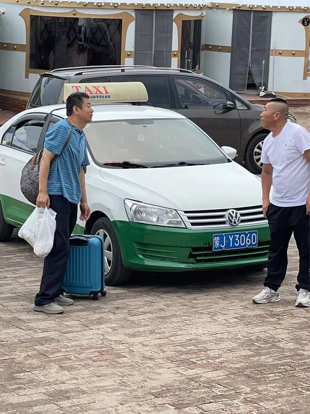 入金窝,住新房, 永远不忘共产党