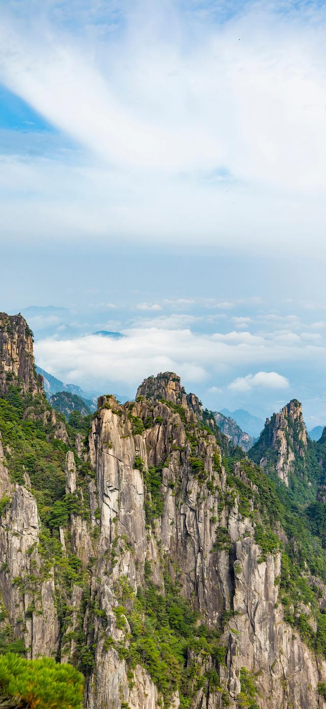 手机壁纸|高耸入云的山峰自然景色