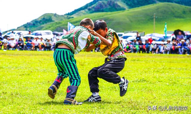 “艺”展北疆豪情 那达慕点燃夏日激情