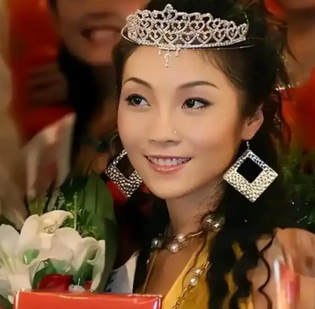 “买英国精子生三胞胎”的山东女人，7年后现状曝光：她后悔没？