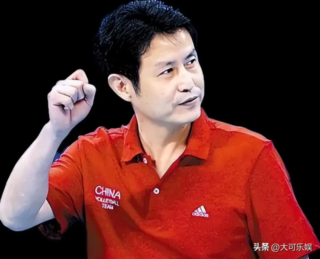 女排名帅陈忠和现状：二婚娶女排队员为妻，今已退休携妻回归家庭