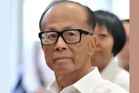北京专机顺利返回，大局基本已定，港媒趁热打铁，李嘉诚变相发声图片