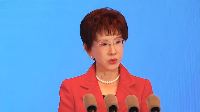国民党主席选举杀出“黑马”，洪秀柱一锤定音，谋求两岸统一