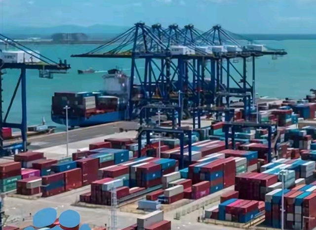 真没想到，香港的一场大火，竟让人看清了李嘉诚的“真面目”