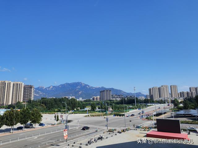 泰安：3 次打卡泰汶吾悦，从人山人海到回归平静，保洁的话很扎心