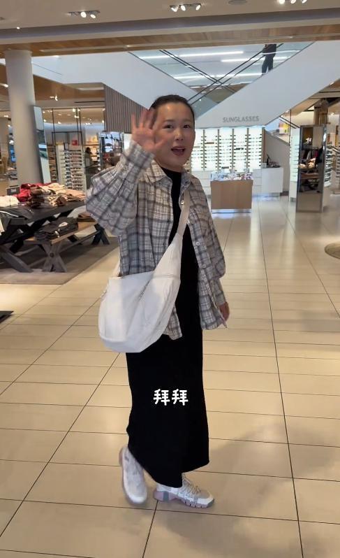 小黄过33岁生日，全程一个人被吐槽太孤独，安呈旺做法令人称赞
