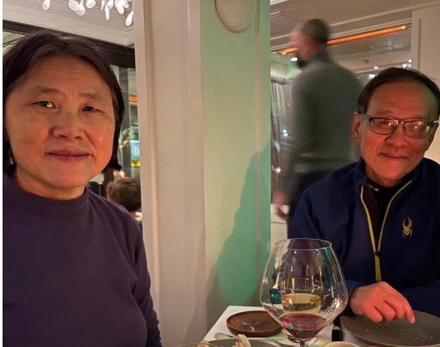 华裔天才少年成百亿富翁，曾献计特朗普，阻止中国AI技术抢跑
