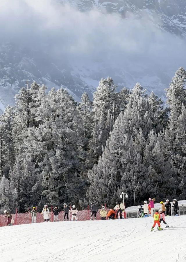 等了一年的雪地温泉，果然没让人失望~