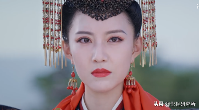 周洁琼新剧《明月入卿怀》首播6集，口碑出炉，观众评价一针见血