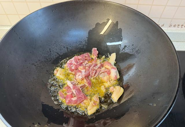 10分钟快手下饭菜，软糯爆汁鲜香美味，有它上桌超级费米饭！