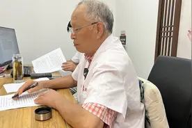 一个中成药，对付静脉曲张，大补阳气，治疼痛，化瘀血，通经络！图片
