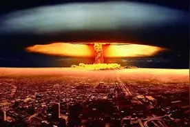 金庸：原子弹有什么用，不如多做几条裤子穿！陈毅的回答令人敬佩图片