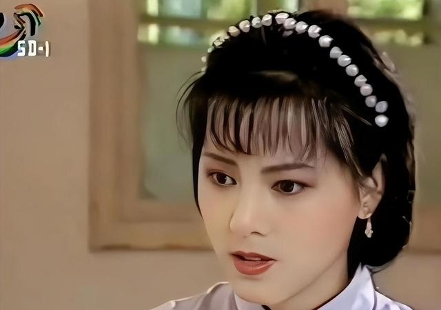 难怪王扶林导演非要把她“化丑”，当年的她漂亮到欧阳奋强不敢看