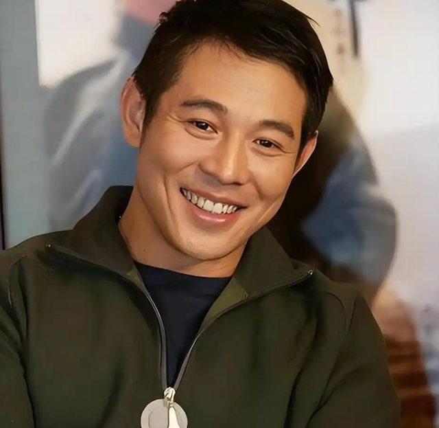 “换心”传闻真相大白仅1月，李连杰官宣3大喜讯 野心太大藏不住了