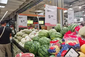 合肥街头西瓜价格飙涨！为啥？记者探访图片