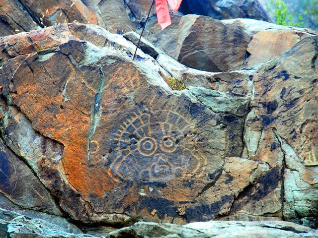 宁夏旅游：从沙漠绿洲到贺兰山岩画揽胜（图）