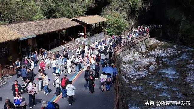 金秋献礼 文旅赋能——宕昌县“双节”假期旅游市场实现高质量跨越发展