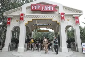 花150进去是为了花15000，黄牛两天赚3万，泡泡玛特乐园有多魔幻图片