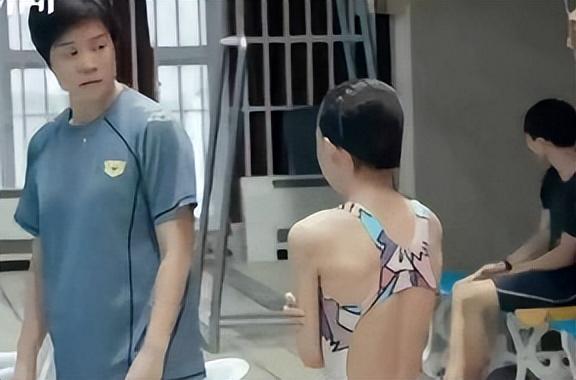 不查不知道，一查吓一跳!陈芋汐主教练余晓玲，原来如此深藏不露