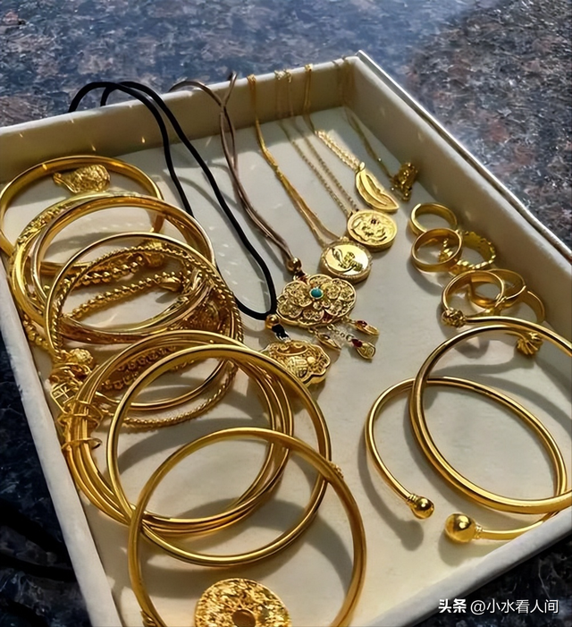 丧心病狂！妻儿三人被杀案最新：丈夫曝骇人细节，肠子都流出来了