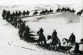 徐向前回忆马家军：骑兵多，速度极快，辛苦走一夜，俩钟头被追上图片