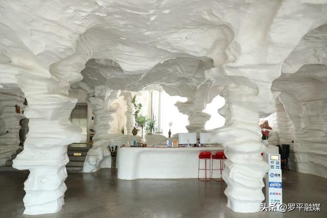“世界花园·康旅罗平” 避暑经济升温 酒店行业蓬勃发展