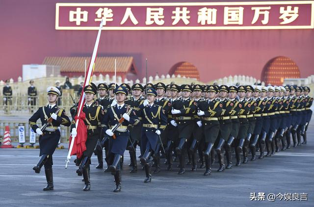 天安门旗台下为啥要装一台空调？明明哨兵都享受不到，看完才明白