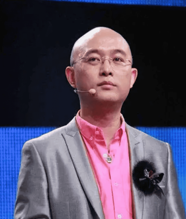 落地的凤凰不如鸡？53岁逐渐"消失"的孟非，走到这步怪不了别人